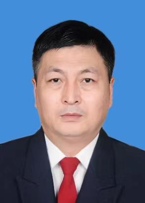 张巍