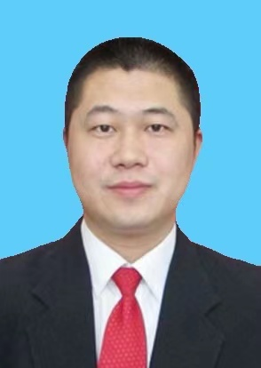 侯闯