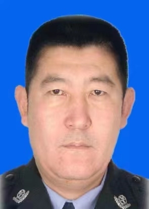 郑力