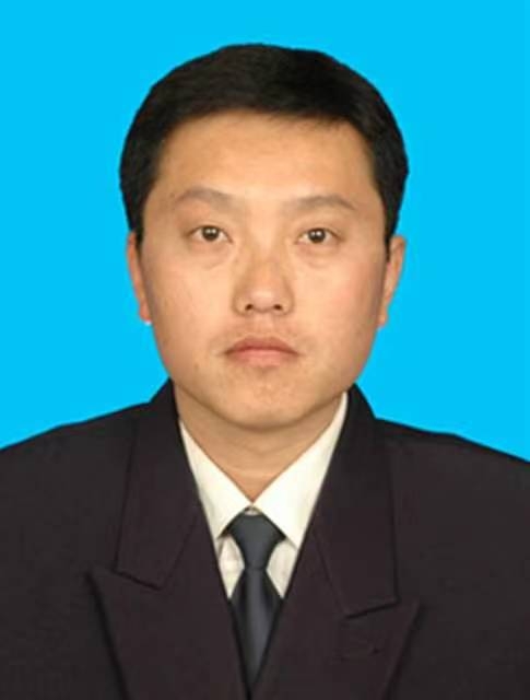 何江